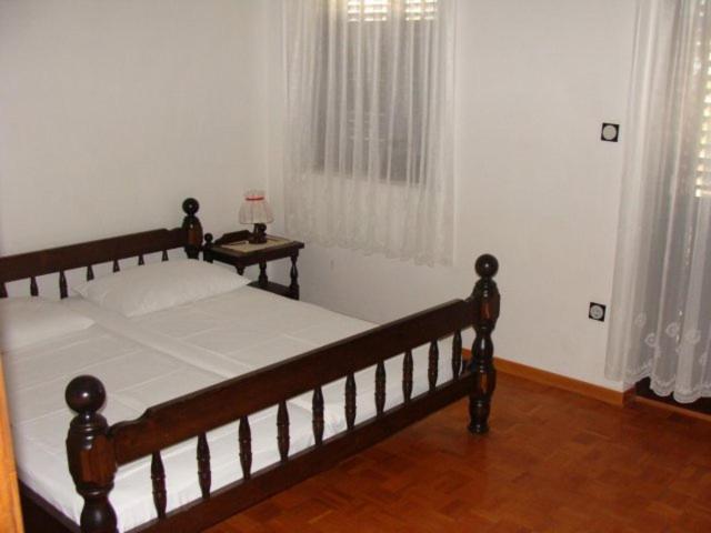 Apartmani Svetina โวดีเซ ภายนอก รูปภาพ